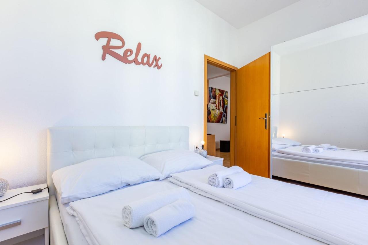 Vale Apartment With Balcony ซาดาร์ ภายนอก รูปภาพ